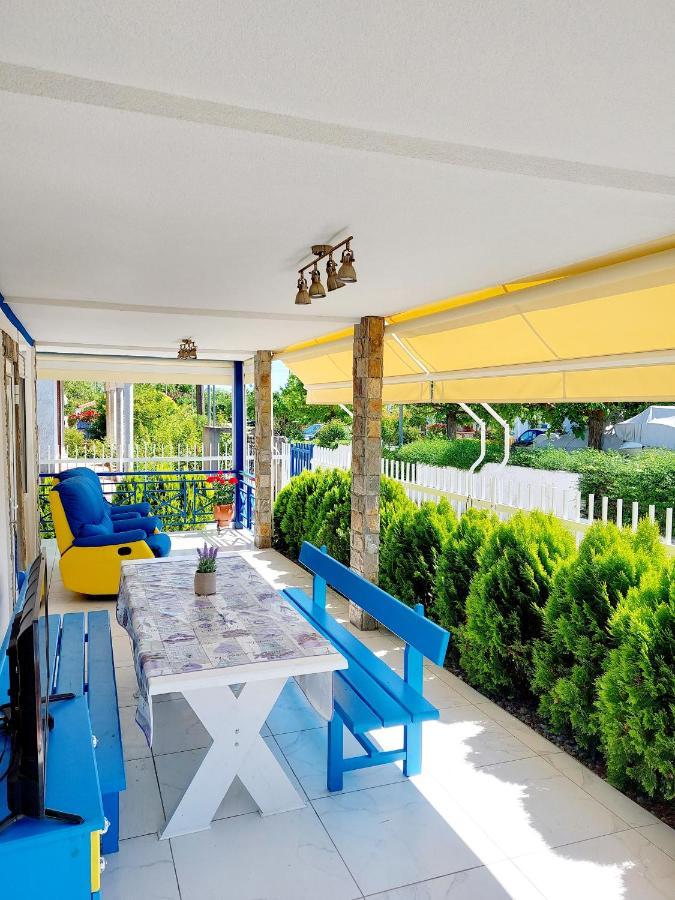 Villa Blue House Nea Kallikrateia Buitenkant foto